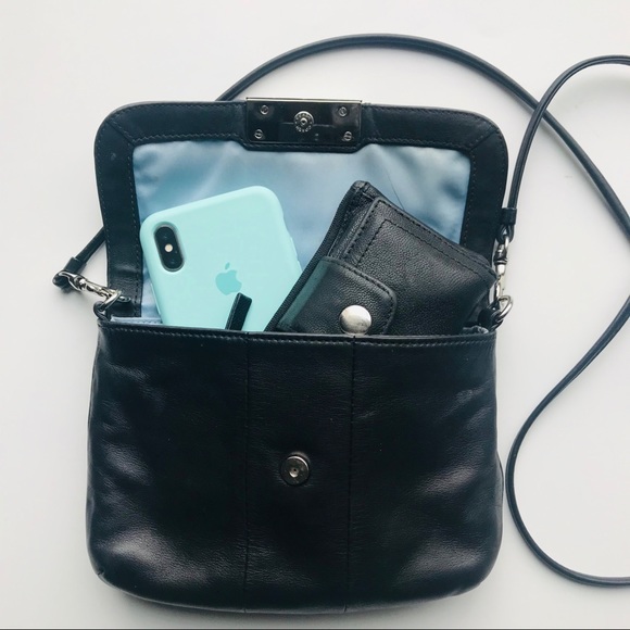 Coach black crossbody purse - Picture 4 of 8